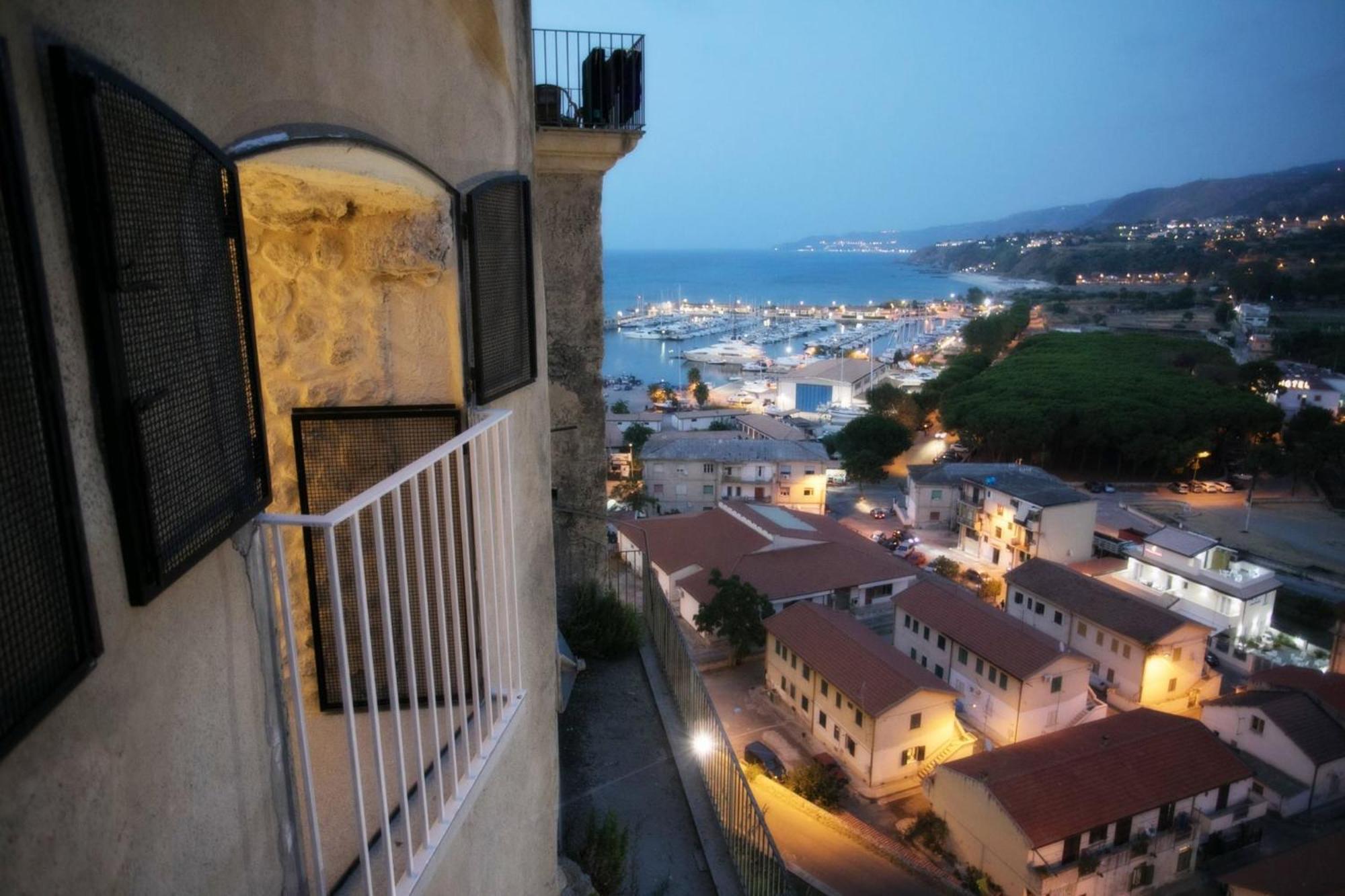 Ferienwohnung IL Marchese Del Grillo Tropea Zimmer foto