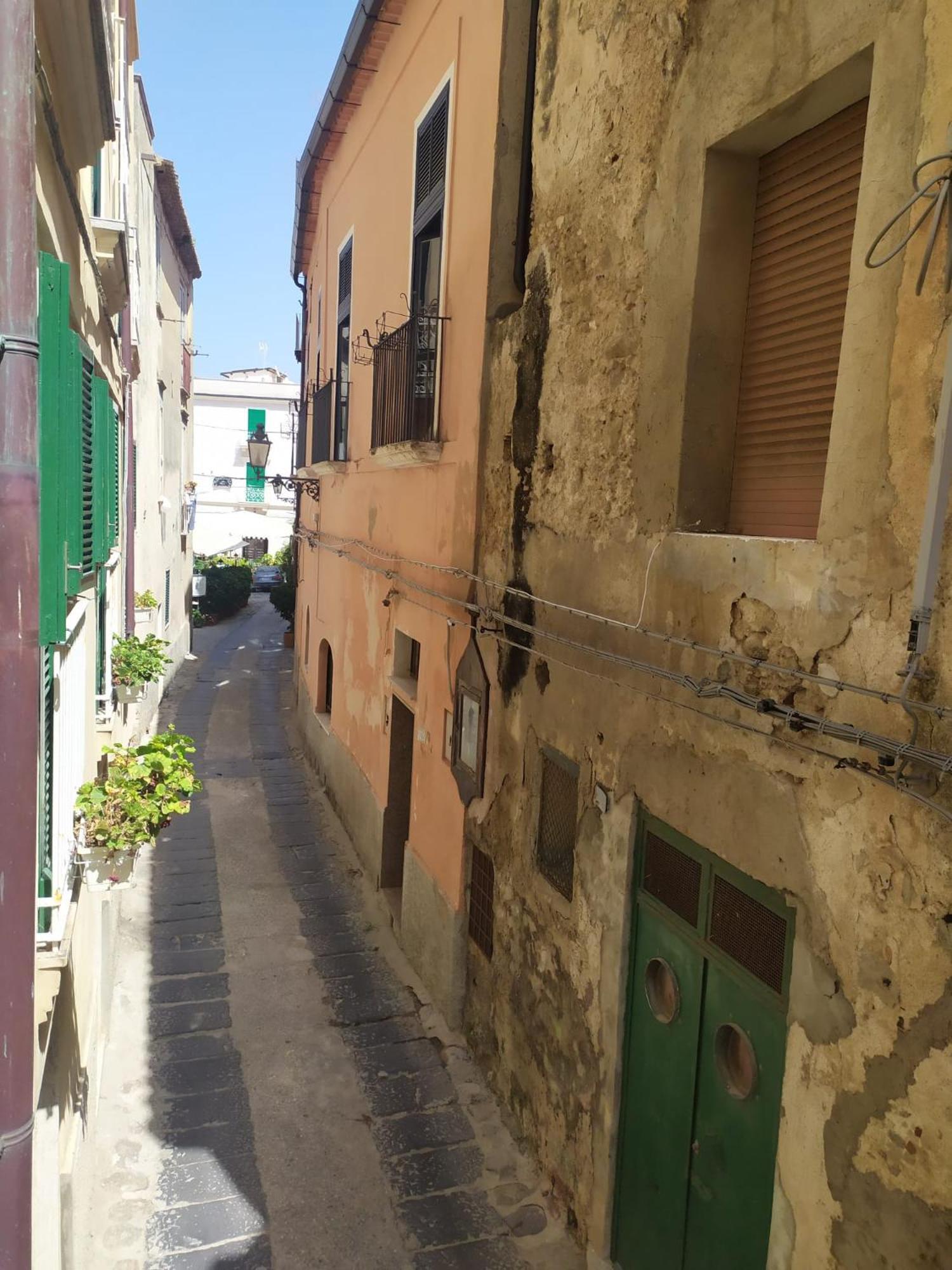 Ferienwohnung IL Marchese Del Grillo Tropea Zimmer foto