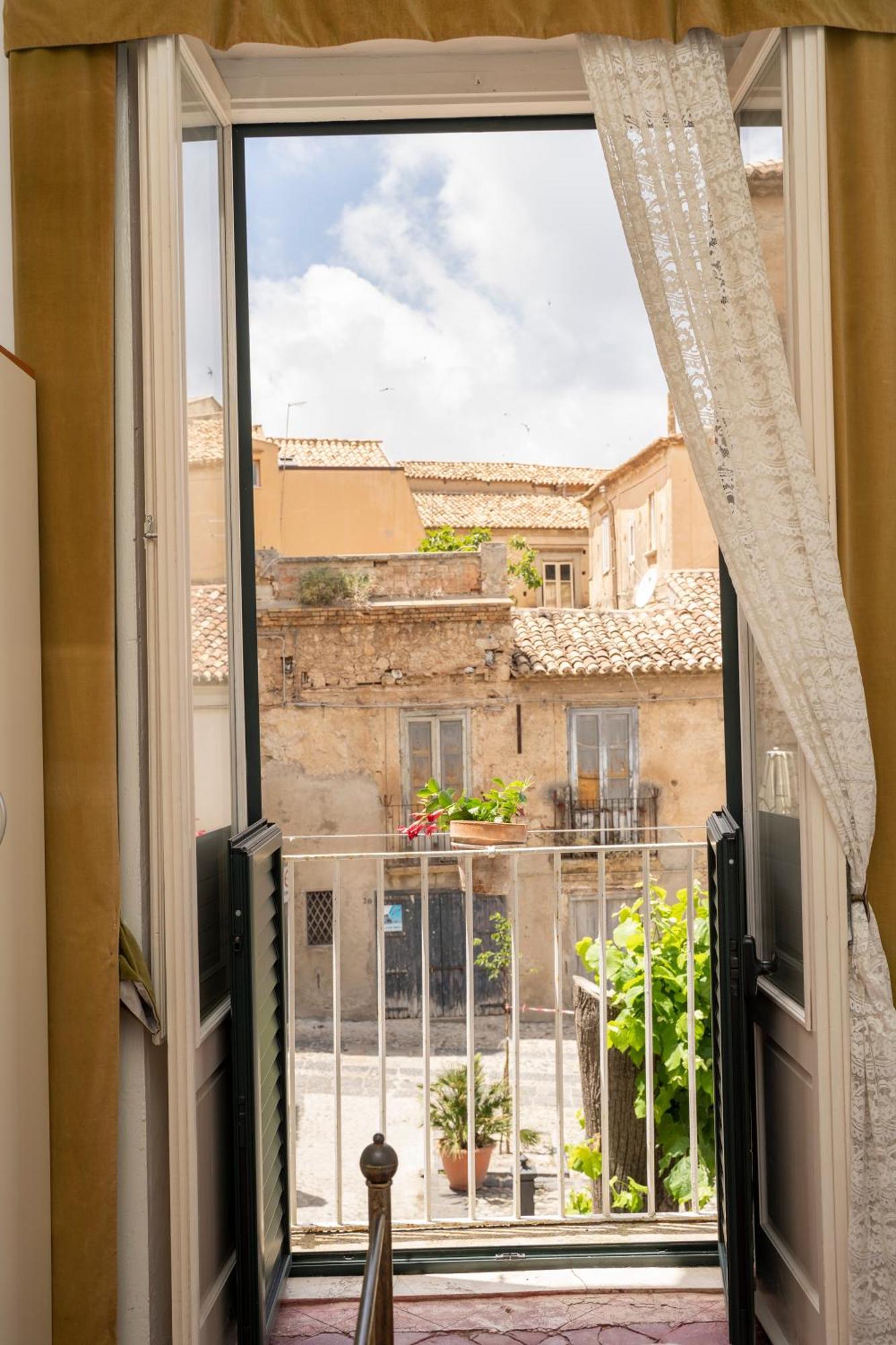 Ferienwohnung IL Marchese Del Grillo Tropea Zimmer foto